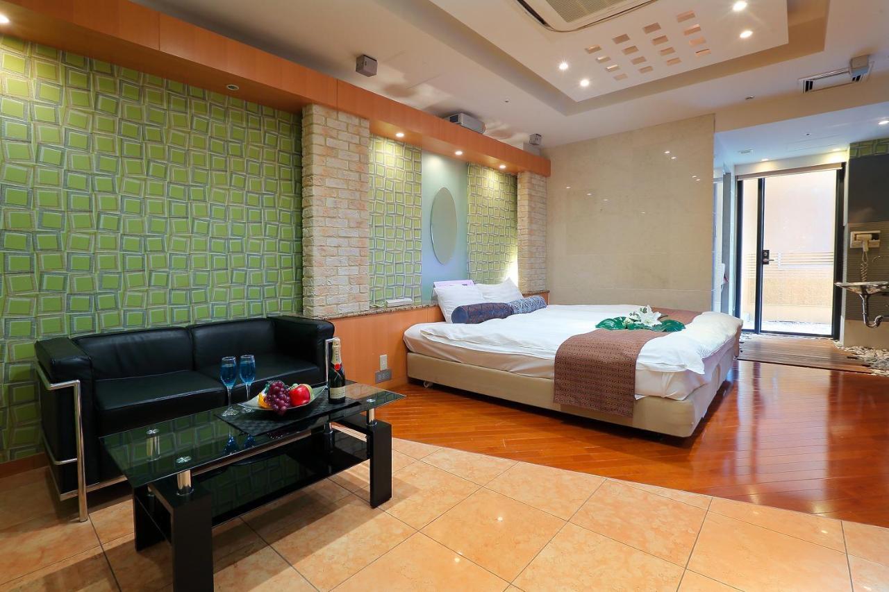 รักโรงแรม Axis -アクシス- (adults Only) *