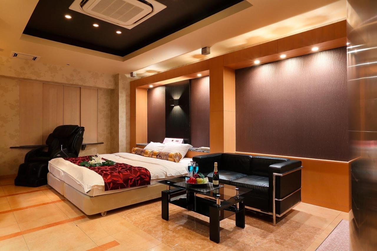 Axis -アクシス- (adults Only) รักโรงแรม โอซาก้า